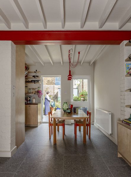 A TOWNHOUSE IN HACKNEY