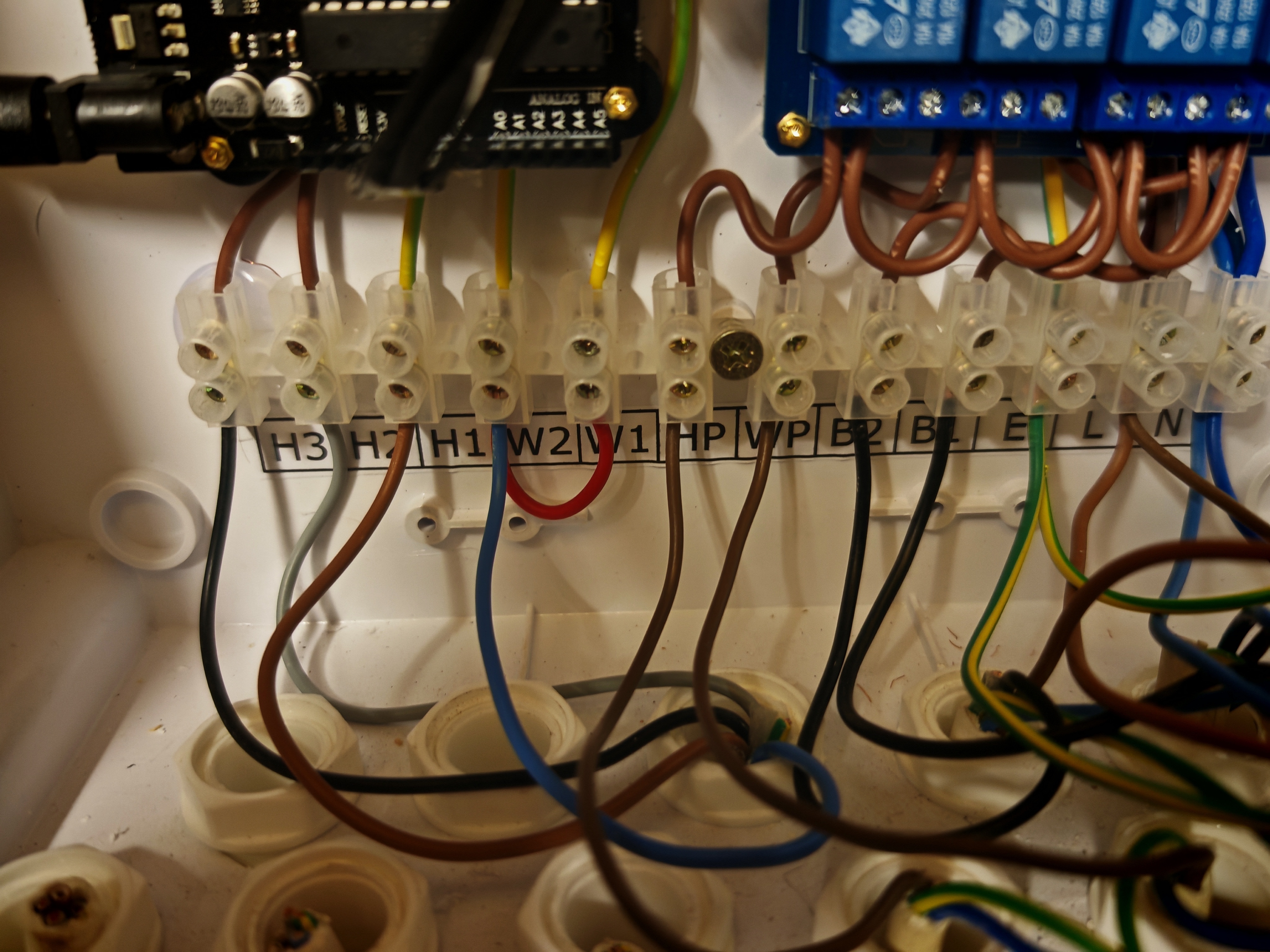 Electrical and heating control wiring detail