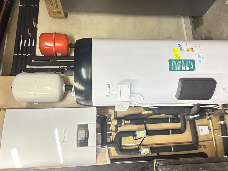 New Valliant Boiler and Cylinder Page Heath Rd Jun 26 2.jpeg